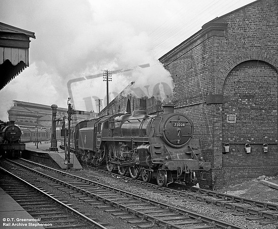 73028 1953-07 Preston station