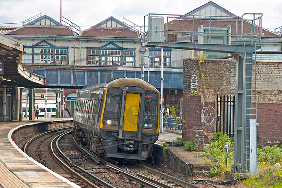 159019 2025-06-16 Clapham Junction