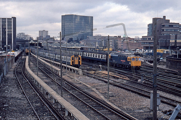 33027 1981-01 Portsmouth & Southsea