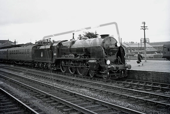 30852 1954-04-21 Eastleigh