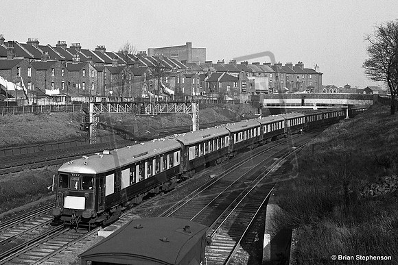 EMU 3053 1967-02 Clapham Junction