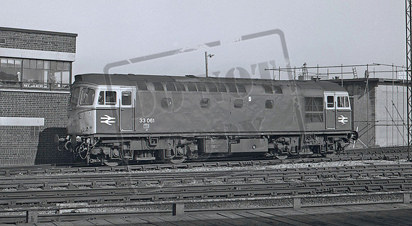 33061 1983-08-05 Bristol TM