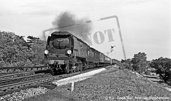 34067 1958-05-31 Hildenborough