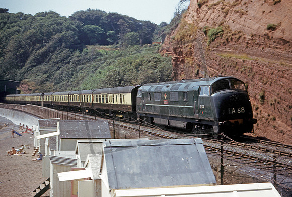 D825 1961-07-24 approaching Dawlish