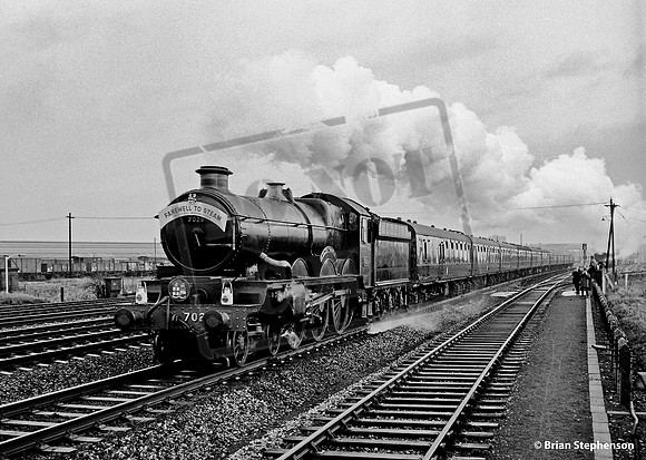 7029 1965-11-27 near Old Oak Common