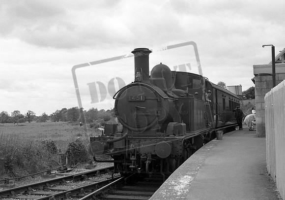 1451 1961-06-03 Hemyock