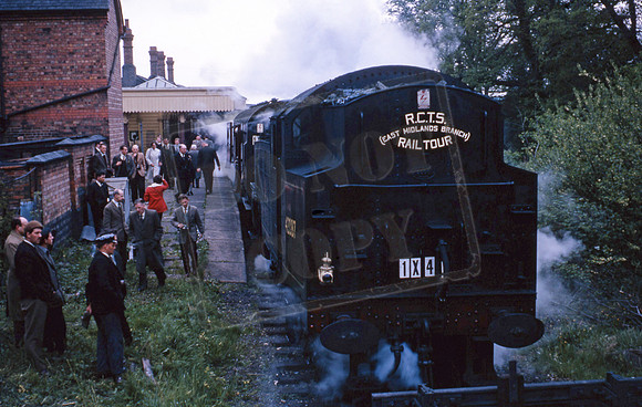 42087 1963-05-18 Uppingham