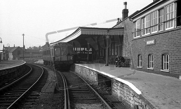 DMU W55032 1965c Bridport