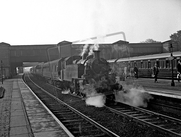 41223 1960-05-10 Harrow