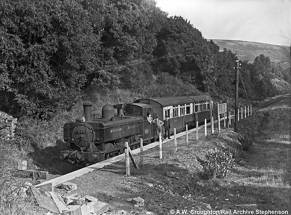 6411 1951-09 Old Ynysbwl Halt