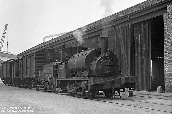 68097 1950s Leith Docks