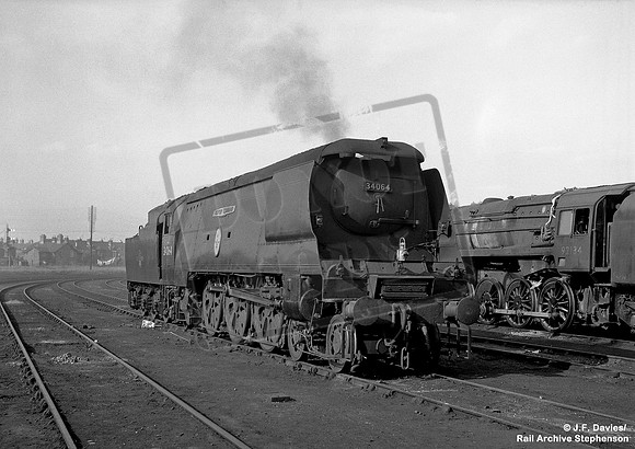 34064 1964-08-12 Eastleigh Shed