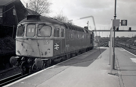 33020 1988-04-20 Tonbridge