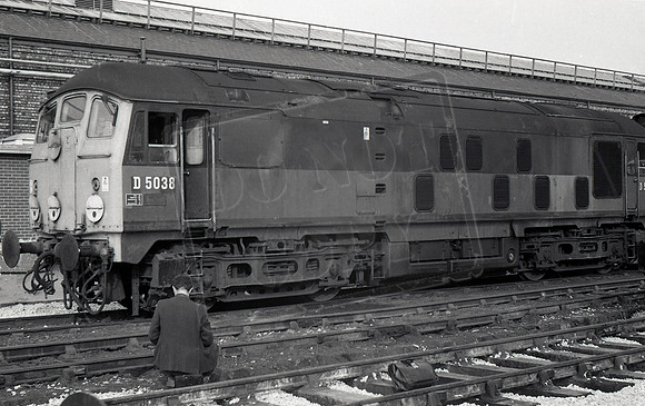 D5038 1971-09-18 Crewe