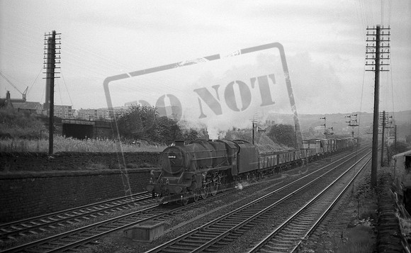 44912 1960s Guiseley Junction