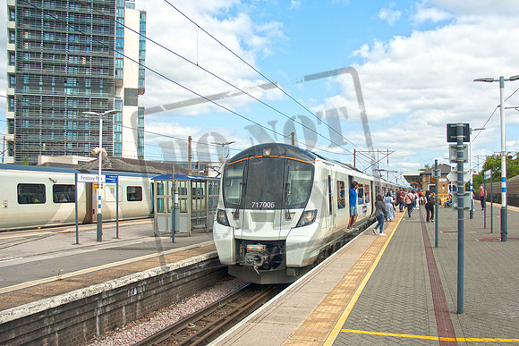 717005 2025-06-16 Finsbury Park