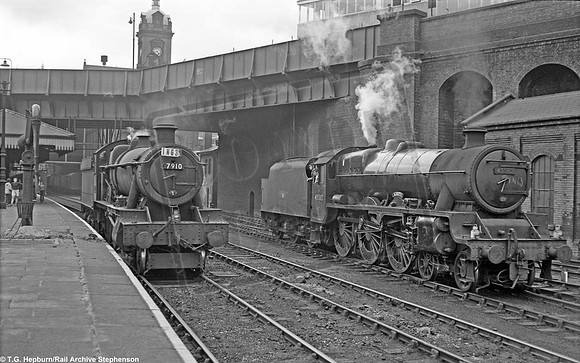 7910 1964-08-01 Nottingham Victoria