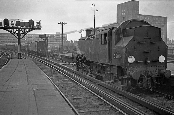 82019 1963-03-21 London Waterloo