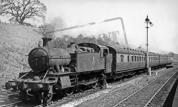4171 1950s Climbing Hatton Bank