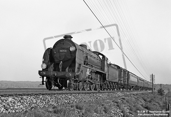 30770 1960-06-04 near Beaulieu Road