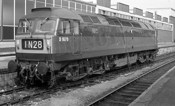 D1670 1964 Gloucester Central