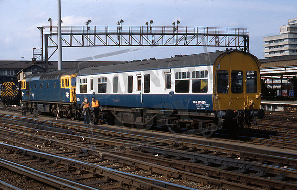 33107 TDM 395280 1980-04-10 Clapham Junction