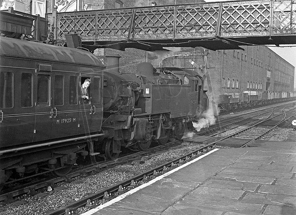 84004 1961-10-09  Luton Bute Street