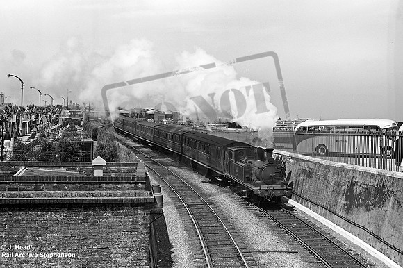 W32 1960-05-25 Ryde