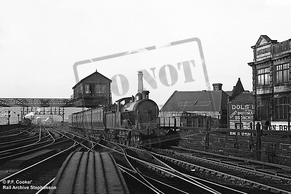 LNWR xxx 1900s Huddersfield