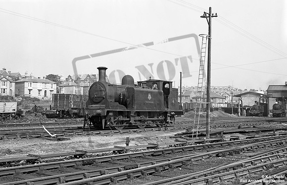 W4 1959-09-12 Ryde shed