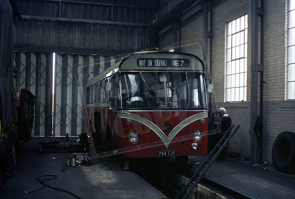 Bus 1969-09-14 Swindon Works