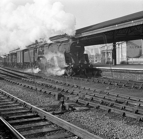 73032 1956-02-25 Bath Spa