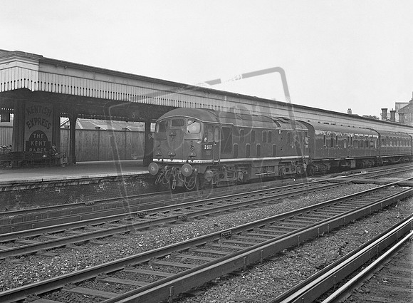D5017 1960c Ashford