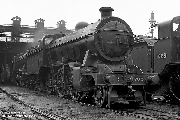 1703 1922c Kings Cross
