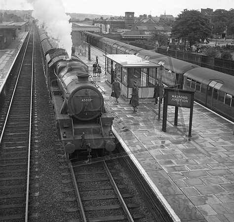 45020 1950s Watford