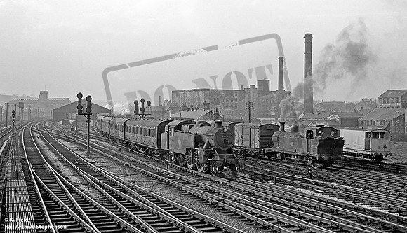 42151 1960 Mirfield