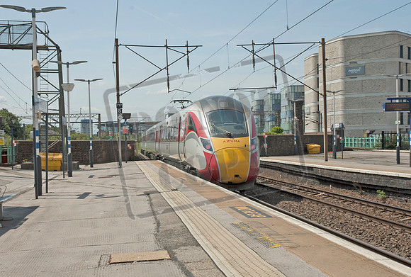 801111 2025-06-16 Finsbury Park