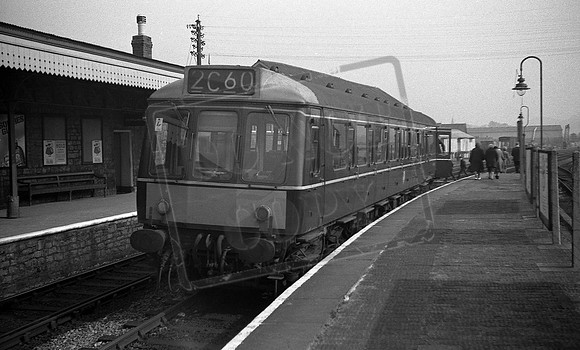 DMU W55032 1965c Bridport
