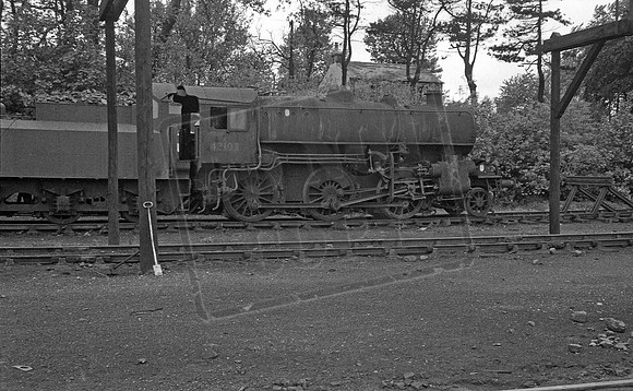 43103 1966-05 Carnforth shed