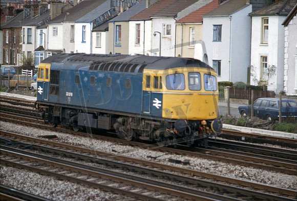33009 1981 Southampton