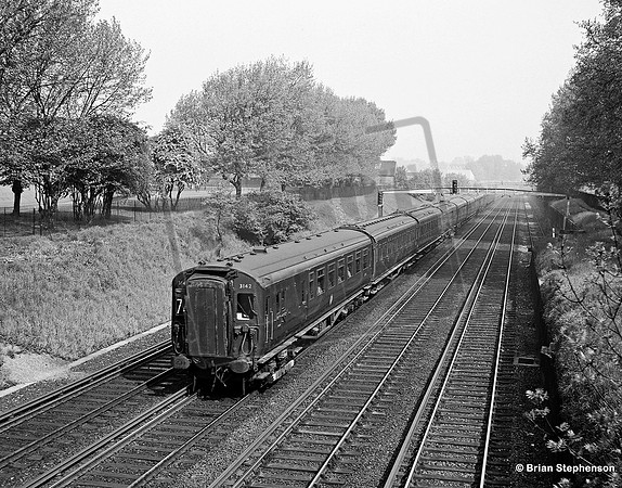 EMU 3142 1963-05-26 Wandsworth Common