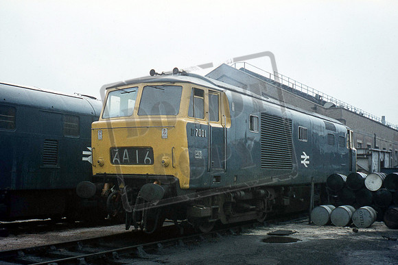 D7001 1973-10-07 Old Oak Common