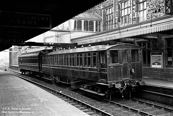 EMU 2226 1932c Lancaster Castle