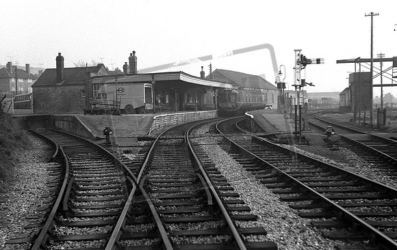DMU W55032 1965c Bridport