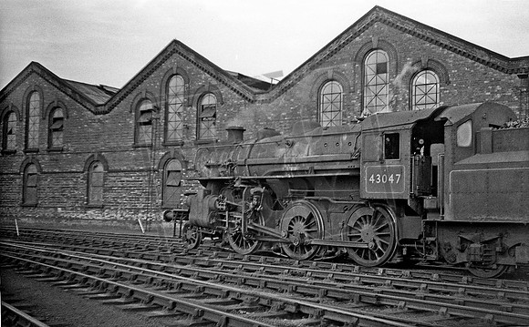 43047 1963c Wellingborough shed
