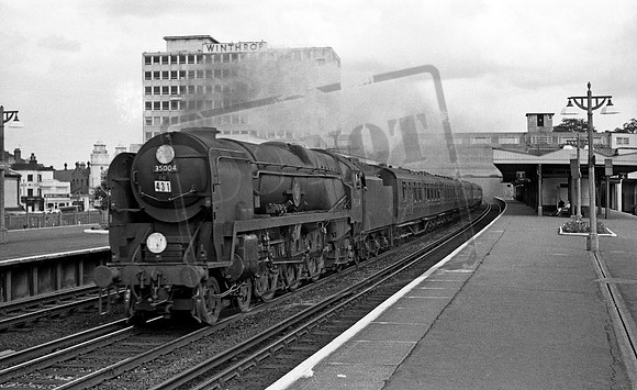35004 1964 Surbiton