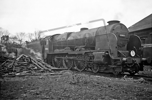 30863 1950s Basingstoke shed