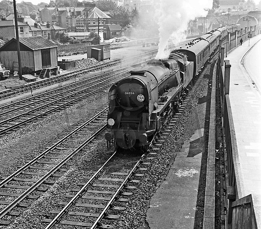 34034 1965-06-11 Southampton Central