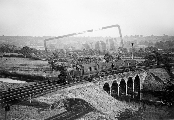 2549 1930s Pleasington Viaduct