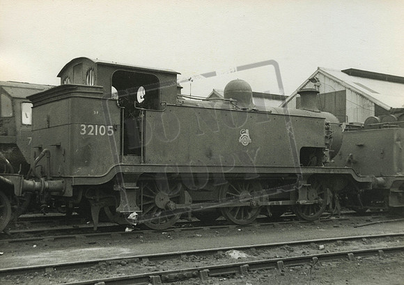 32105 1961-03-12 Eastleigh